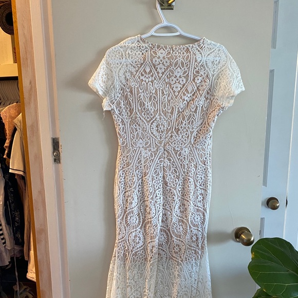 Lace Dress - Picture 5 of 5